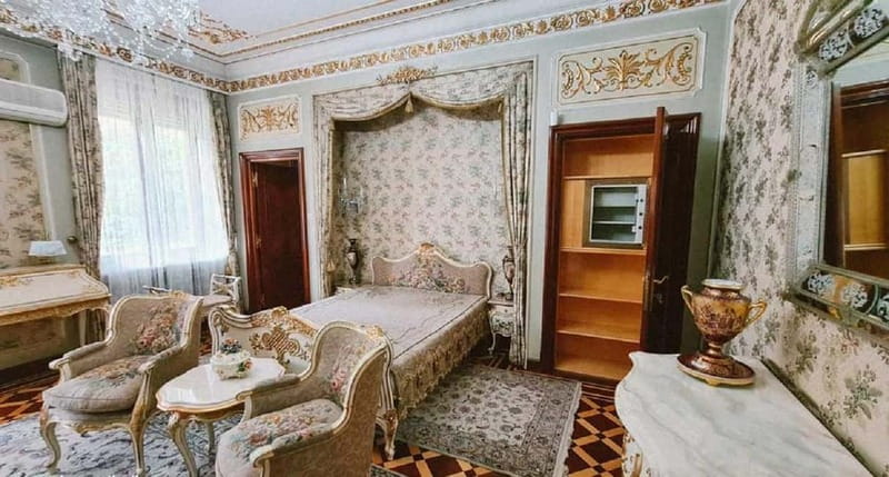 Bucharest : Parliament, Village Museum & Ceaușescu Mansion - A smart way to see Bucharest’s extremes, in one 6-hour loop