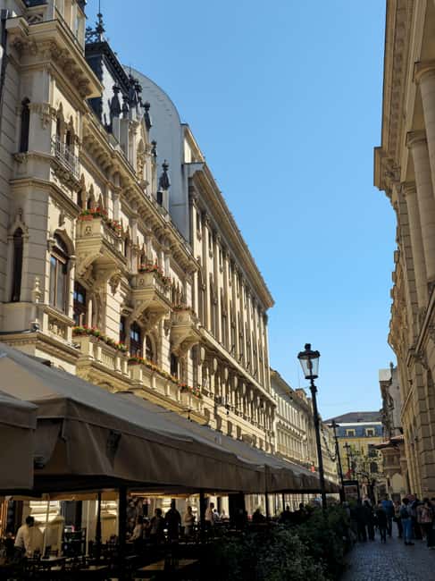 Bucharest Photo Walk - Instagram&Cinematic Spots in 3 hours - CEC Palace: classic details with a more polished look