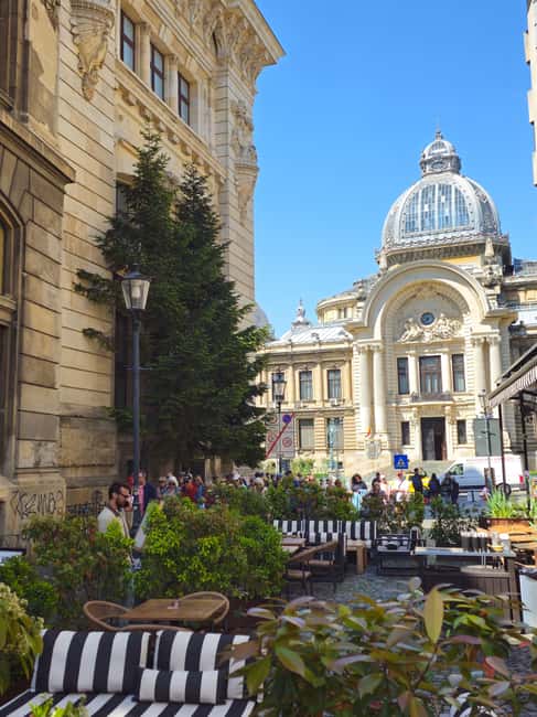 Bucharest Photo Walk - Instagram&Cinematic Spots in 3 hours - Surprise photo stops: the corners that make the walk feel personal