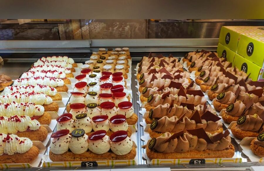 Bucharest: Sweet Delights History and Desserts Walking Tour - Calea Victoriei and the Little Paris vibe you can actually see
