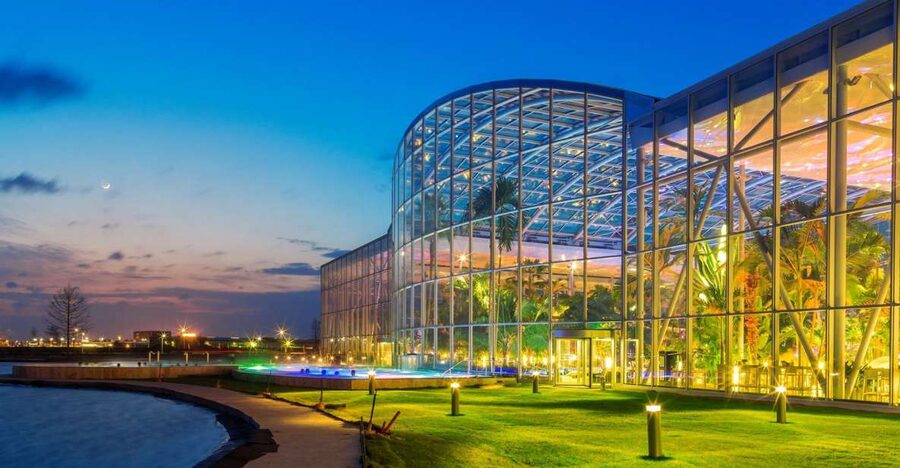 Bucharest: Therme București Entry Ticket with Transportation - Galaxy Zone: Family Energy, Slides, and Adult-Style Relaxing