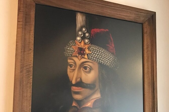 Bucharest to Dracula Castle, Peles Castle and Brasov Guided Tour - Guides and languages: what you gain when the day is organized