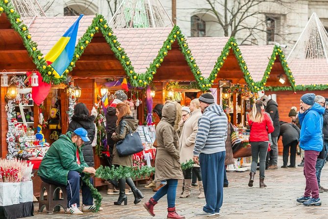 Bucharest: Tour of Christmas traditions & decorations - Price and value: what you pay for (and what you do not)