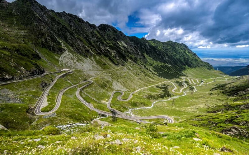 Bucharest: Transfăgărășan Highway & Balea Lake -Private Tour - The Transfăgărășan Highway loop is the whole point