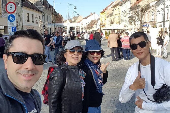 Bucharest Unveiled: A Private Walking Journey - Why a private walking loop beats a bus for your first hours in Bucharest