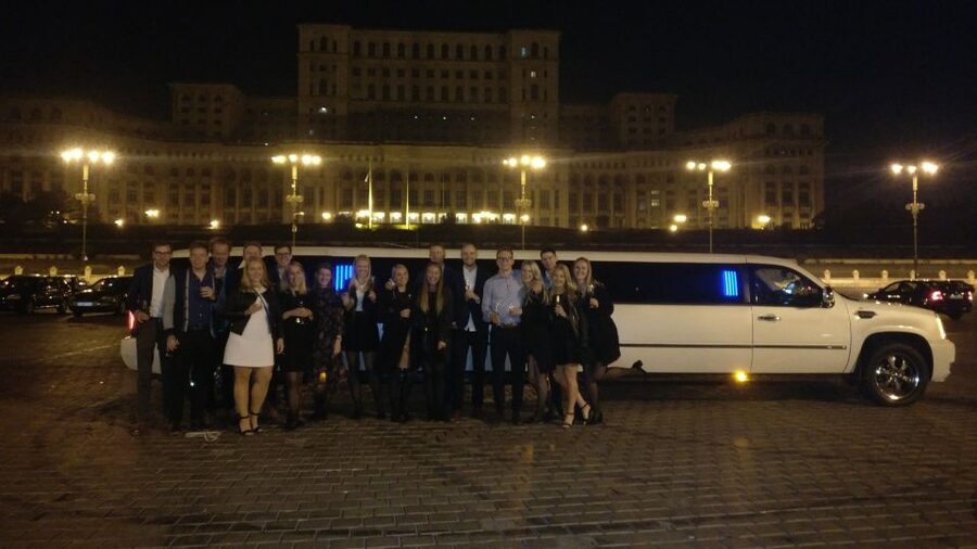 Bucharest: VIP Dining, Limo Ride & Clubbing - Dinner First: The Premium Restaurant Start