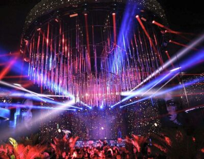 VIP Dining, Limo Ride & Clubbing