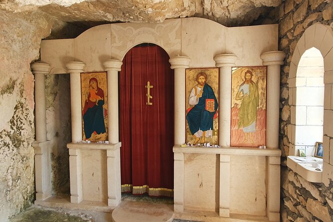 Bulgaria Day Trip - Private Tour from Bucharest - Veliko Tarnavo & Arbanasi - Guide and Driver Quality: Why This Tour Often Gets Praise