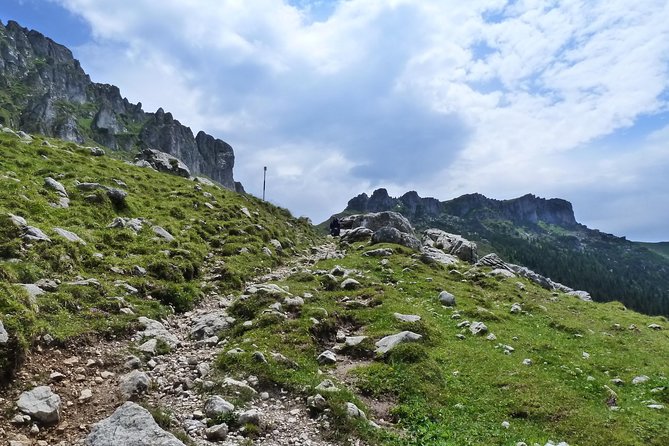 Carpathians in Romania: Bucegi Natural Park with native Spanish guide. - Key things that make this Bucegi hike worth your time