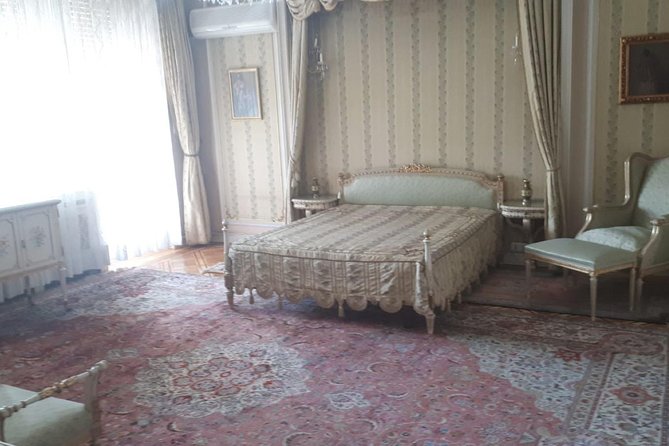Ceausescu Villa - fast track tickets and guide - Fast-track tickets and a guide: what you get in 45 minutes
