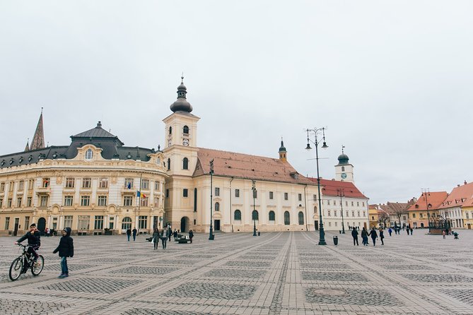 City Tour Sibiu in English - Evangelical Cathedral and Brukenthal National Museum Stops