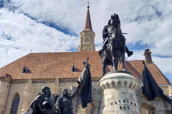 Cluj-Napoca: 2.5-Hour Guided Walking Tour - Stop 4: Piața Avram Iancu and Turn-of-the-Century Architecture