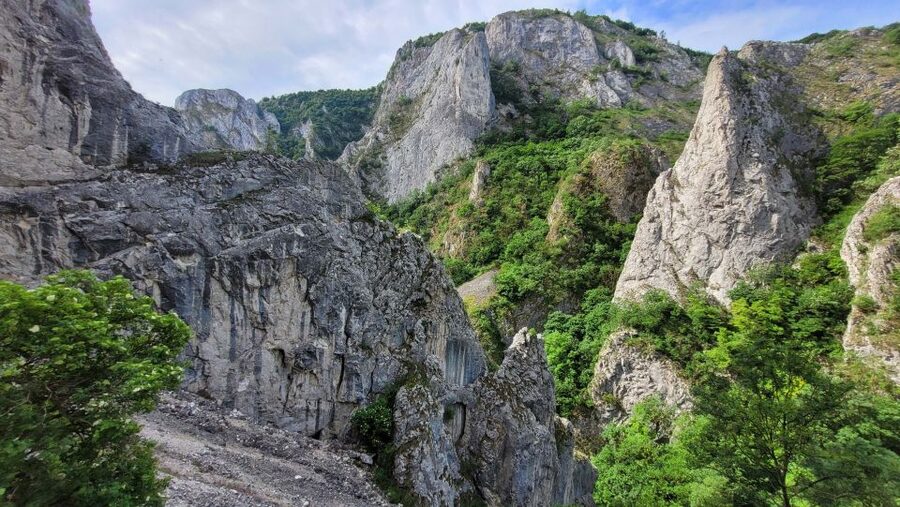 Cluj Napoca: Climbing or Hiking Experience in Turda Canion - The 5-hour flow, from safety briefing to the top photos