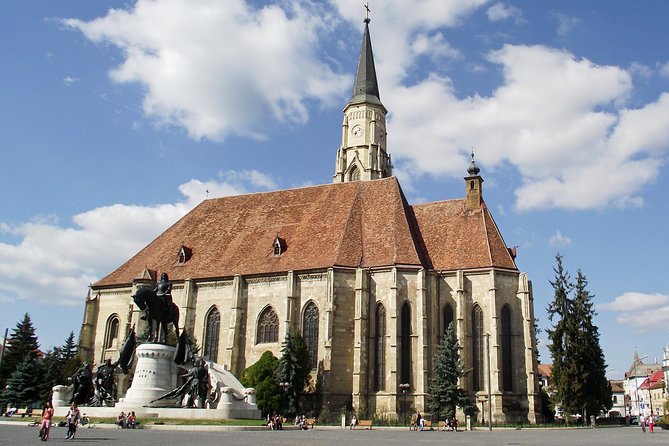 Cluj - walking city tour - Matia Corvin House, the oldest civilian building