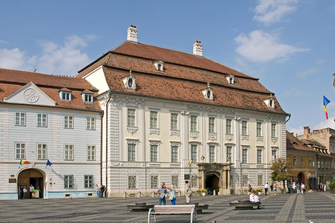 Day Trip to Sibiu and Fagaras Fortress from Bucharest - Brukenthal National Museum Time: What You Gain With the Extra Stop