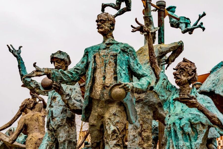 Discover Bucharest: Exclusive Half-Day Private City Tour - Who should book this Bucharest half-day tour