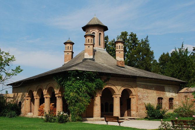 Discover Dracula's Tomb and Mogosoaia Palace - Private Tour from Bucharest - Key points before you go