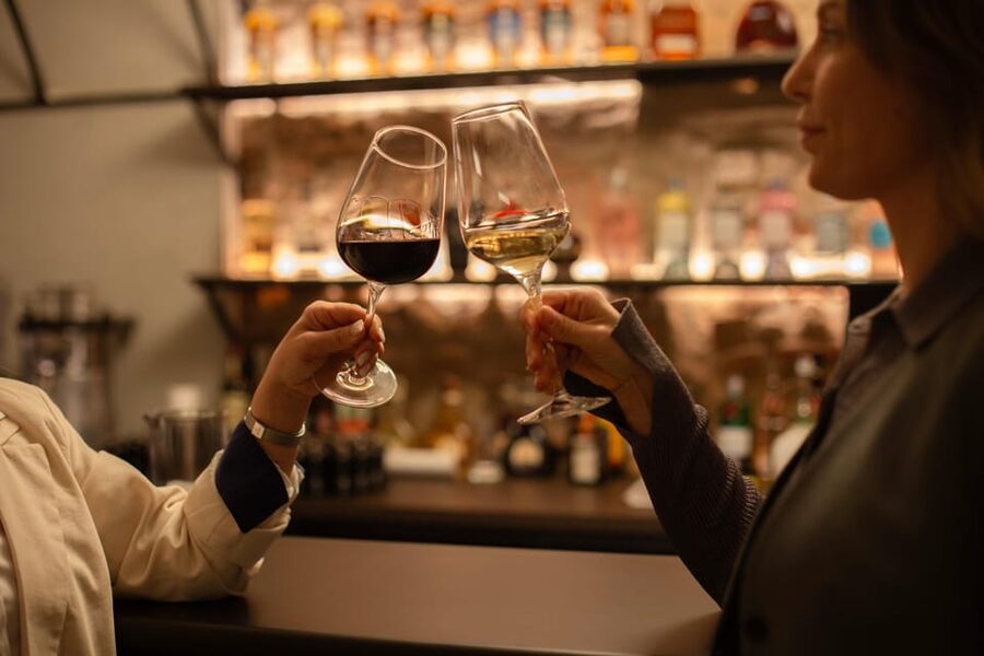 Discover Romania’s Wine Heritage in Brasov’s Historic Center - What you taste: five Romanian wines and the Tămâioasa Românească surprise