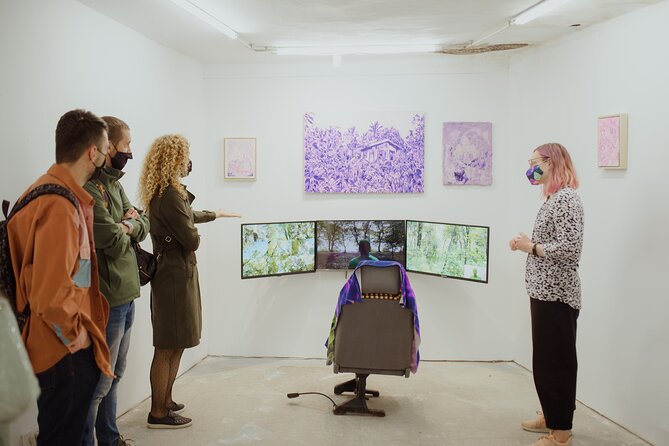 Discover the local art scene with ArtCrawl - Meeting spot, timing, and how the tour avoids wasting your day