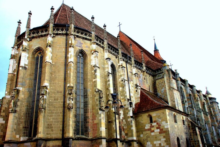Discover Transylvania: Peles, Bran, Sighisoara in 2 days - Brasov Historic Center After Lunch, a Midday Reset