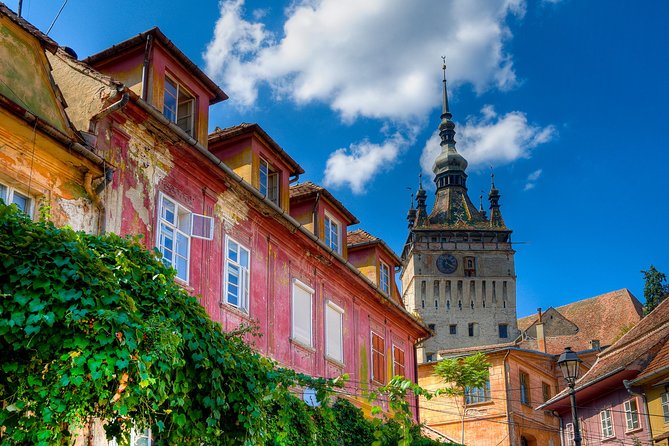 Dracula beyond the legend: 8-day private tour in Transilvania - Brasov streets, Black Church, Bran Castle, and Peles in the castle day