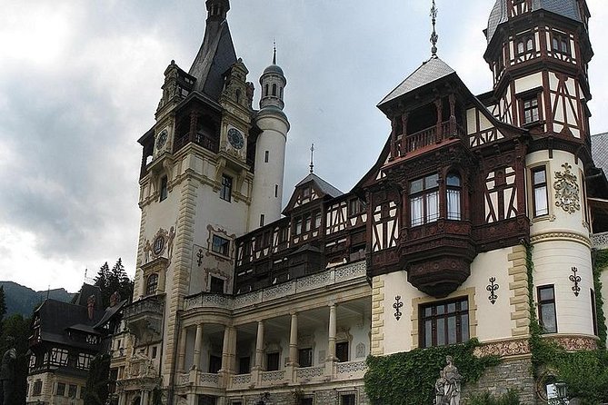 Dracula Castle, Peles Castle & Brasov-Private Tour from Bucharest - Timing, crowds, and why starting early matters