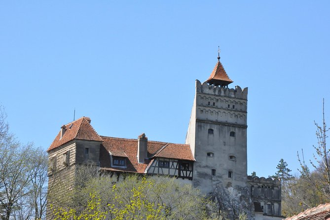 DRACULA CITY BREAK Bran Castle, Peles Castle Sinaia, Brasov City - Quick hits you will care about