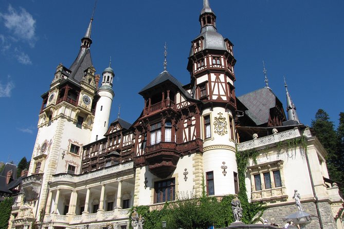 DRACULA CITY BREAK Bran Castle, Peles Castle Sinaia, Brasov City - Day 1 at Peleș Castle near Sinaia: the outside stop and what to do with it