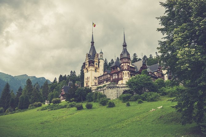 DRACULA CITY BREAK Bran Castle, Peles Castle Sinaia, Brasov City - How to make this feel more authentic than a checklist
