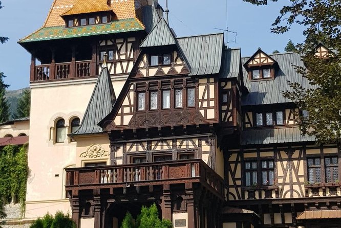 Dracula's Castle, Follow the legend in Transylvania, private tour from Bucharest - Should You Book This Private Dracula and Transylvania Day Trip?
