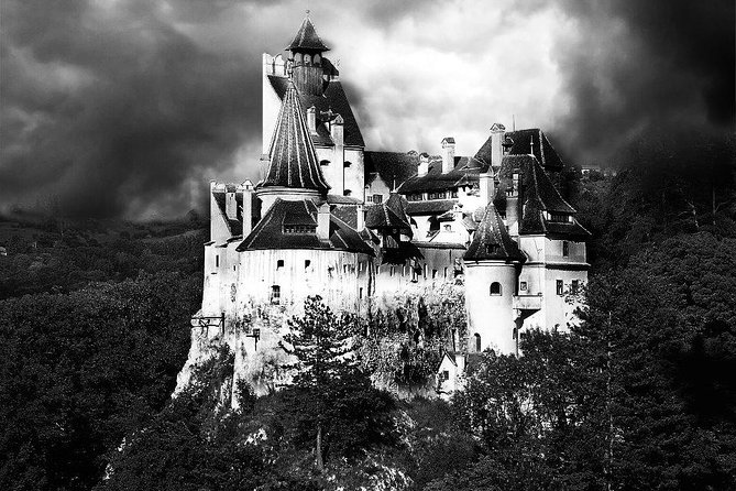 Dracula's Castle, Peles Castle and Brasov Day Trip from Bucharest - Black Church Exterior Stop: The Gothic Landmark You’ll Find in Plain Sight