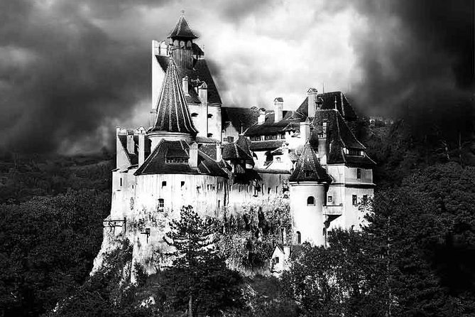 Dracula's Castle, Peles Castle and old town Brasov from Bucharest - How long is the day really, and what to plan for on the bus