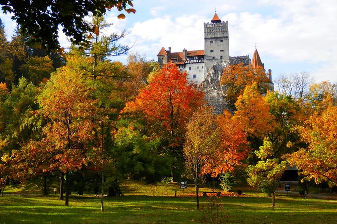 Dracula's Castle & Peles Palace Tour from Bucharest Including Brasov Old Town - Why This Bucharest to Bran to Brasov Day Feels Like a Best-Of