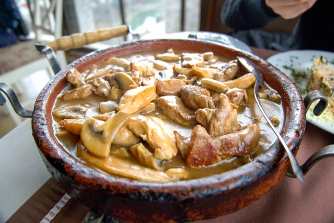 Explore Northern Bulgaria Day Trip from Bucharest - Guide and driver: what you should look for in the story telling