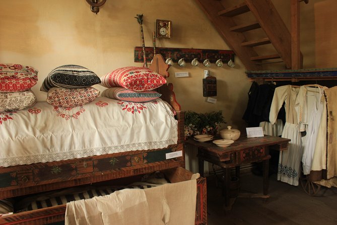 Fortified Church of Viscri and Sighisoara in Spanish (native Spanish guide). - A Private, Spanish-Guided Day with Real Medieval Atmosphere
