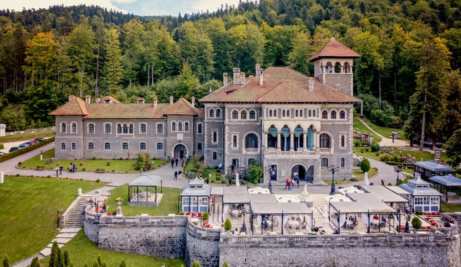 From Brasov 3 castles : Peles , Bran , Cantacuzino - Price and value: what your $106 buys you