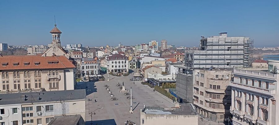 From Bucharest: Black Sea Constanța Day Tour - Mamaia Beach time: when the tour slows down for you