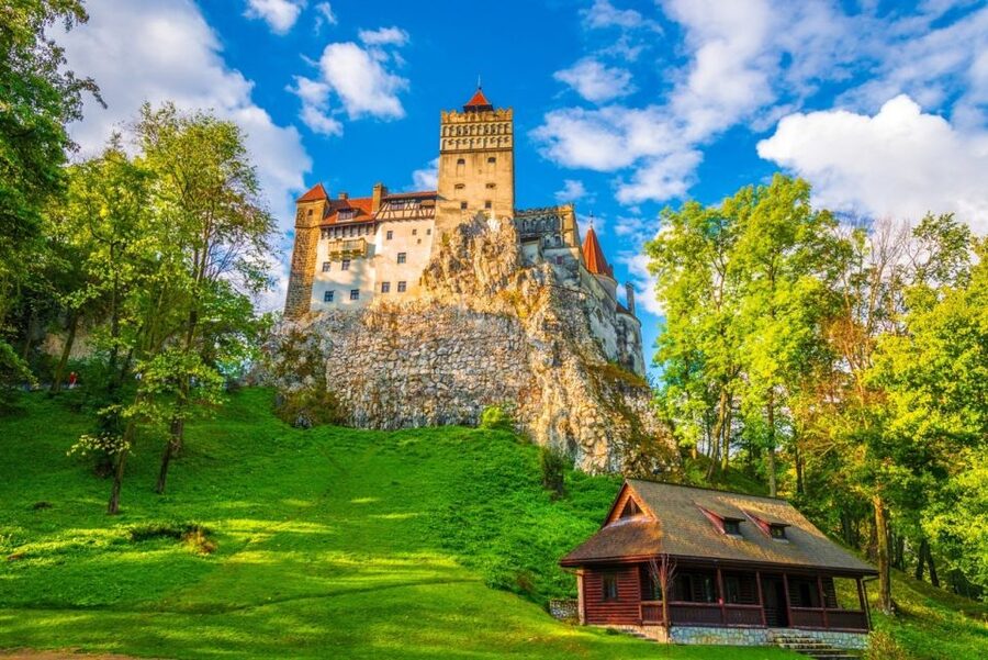 From Bucharest: Brasov Peles & Dracula's Castle Day Tour - From Bucharest pickup to Transylvania rhythm: what the day feels like