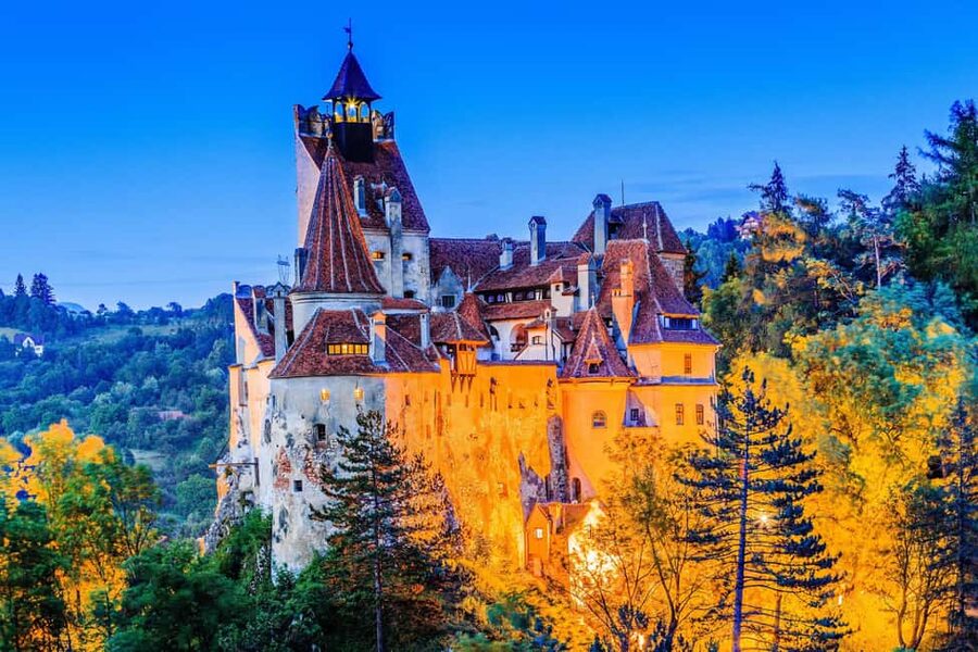 From Bucharest: Day Trip to Dracula's Castle, Peles & Brasov - Leaving Bucharest early, and why that matters