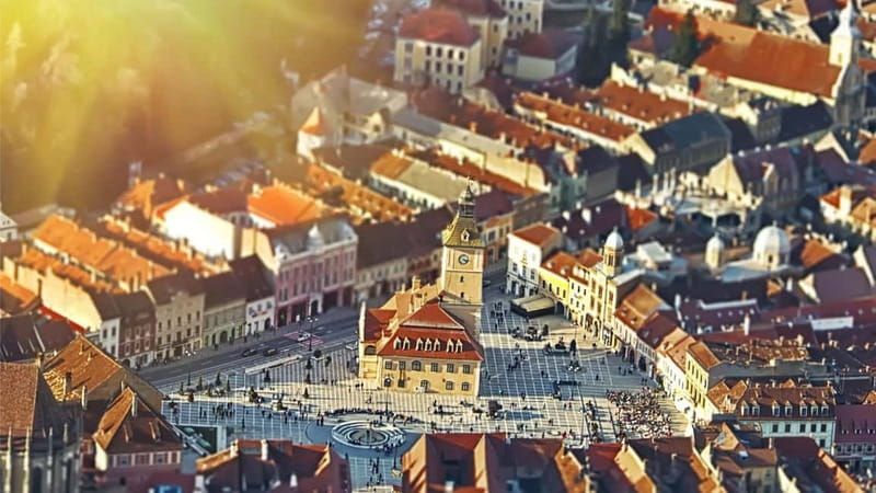 From Bucharest: Dracula's castle, Peles Castle and Brasov - Sinaia plus Peleș Castle, royal summer splendor with strict entry slots