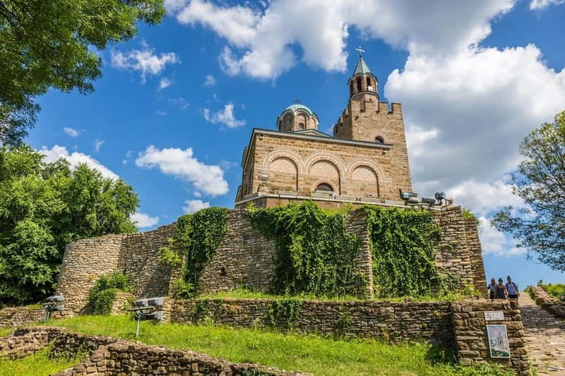 From Bucharest: Experience Bulgaria Small-Group Trip - The guides make the difference, especially on a long day
