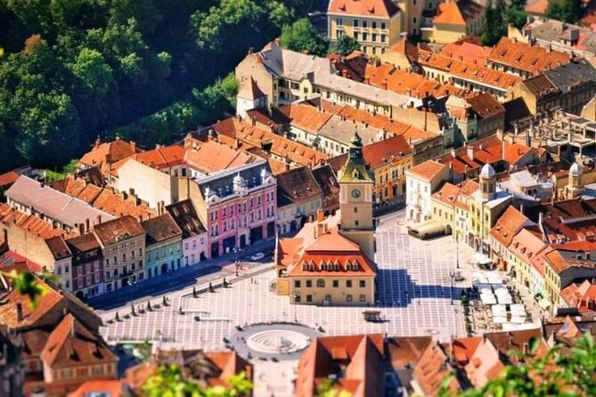 Full-Day Private Tour to Sinaia, Bran and Brasov from Bucharest - Brașov Time: Dinner Help and Local Flavor