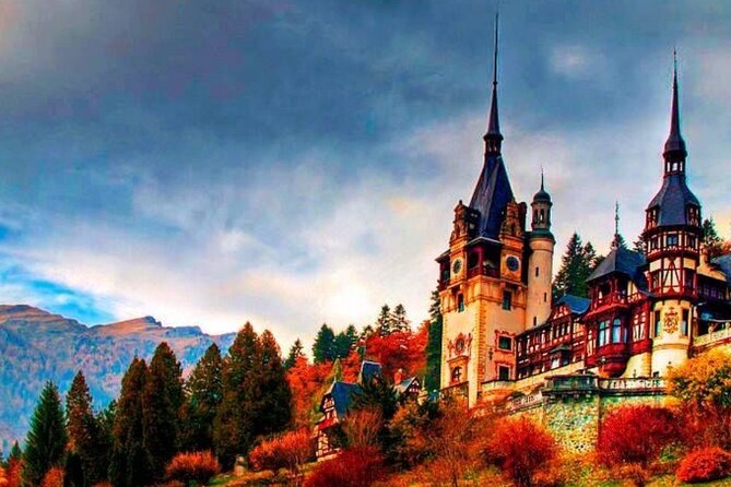 Full-Day Private Tour to Sinaia, Bran and Brasov from Bucharest - Sinaia Royal Palaces: Peleș and Pelișor in One Hit