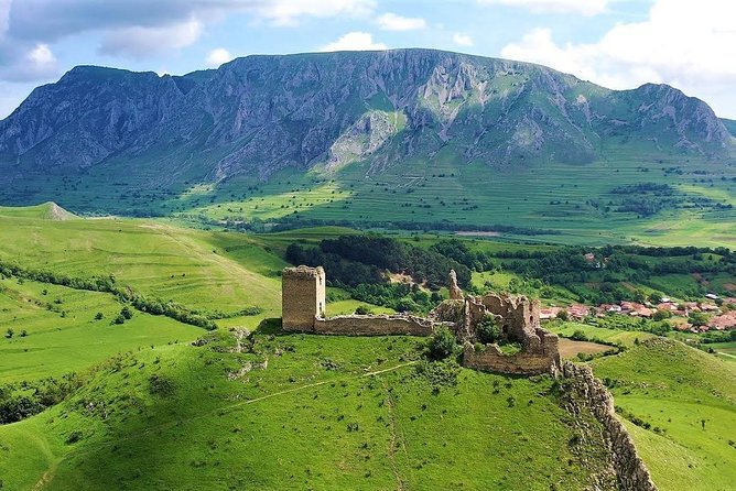 Golden Circle of Transylvania - Valea Cetatii Cave and Racos Volcano: two different kinds of rugged