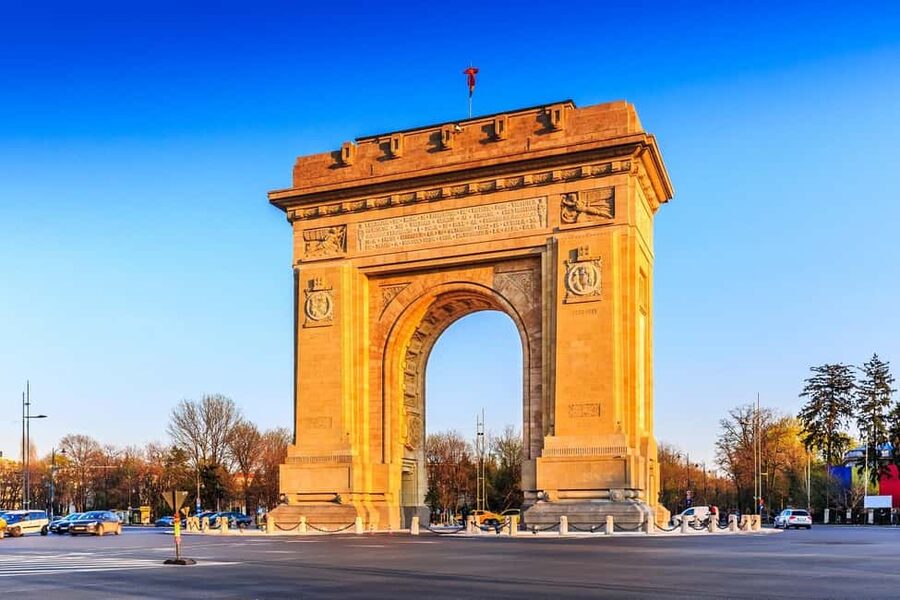 Guided Bus Tour: Parliament, Ceausescu Mansion, Village Park - Herastrau Park and the Dimitrie Gusti National Village Museum