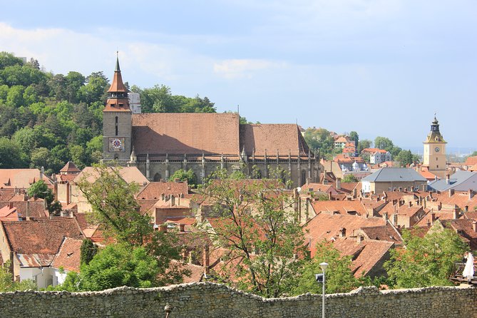 Guided visit in Spanish to the medieval center of Brasov (native Spanish guide). - What the price really covers, and what you’ll pay extra