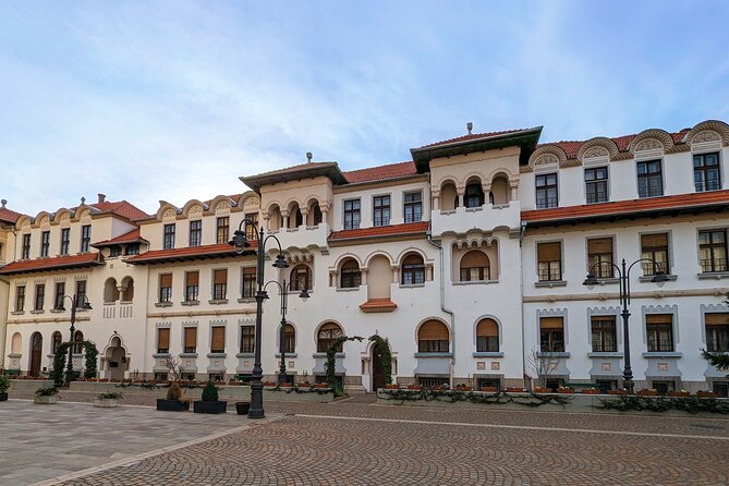 Half-Day Private Food and Wine Walking Tour Oradea Romania - Stop 3: Cofetarie La Teatru, Romanian Meat and Wine Pairing