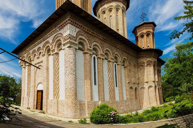 Half-Day Private Sightseeing Tour of Bucharest and its Surroundings Package - Revolution Square, Constitution Square, and the Military Academy stops