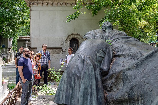Hidden charms of Mahallopolis - From Lively Park Time to Secret Steps Off the Usual Route
