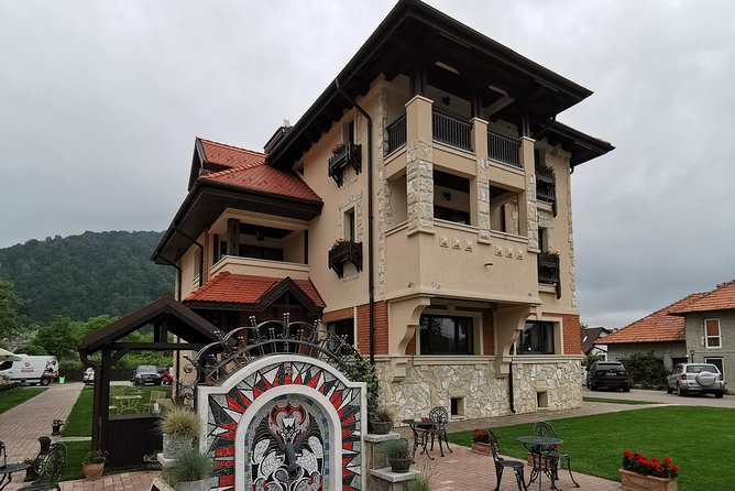 Libearty Brown Bears Sanctuary & Fun with ATV or Buggy Quad Tour - Why This Day Trips Works: Bears, Off-Road Fun, and Bran Castle